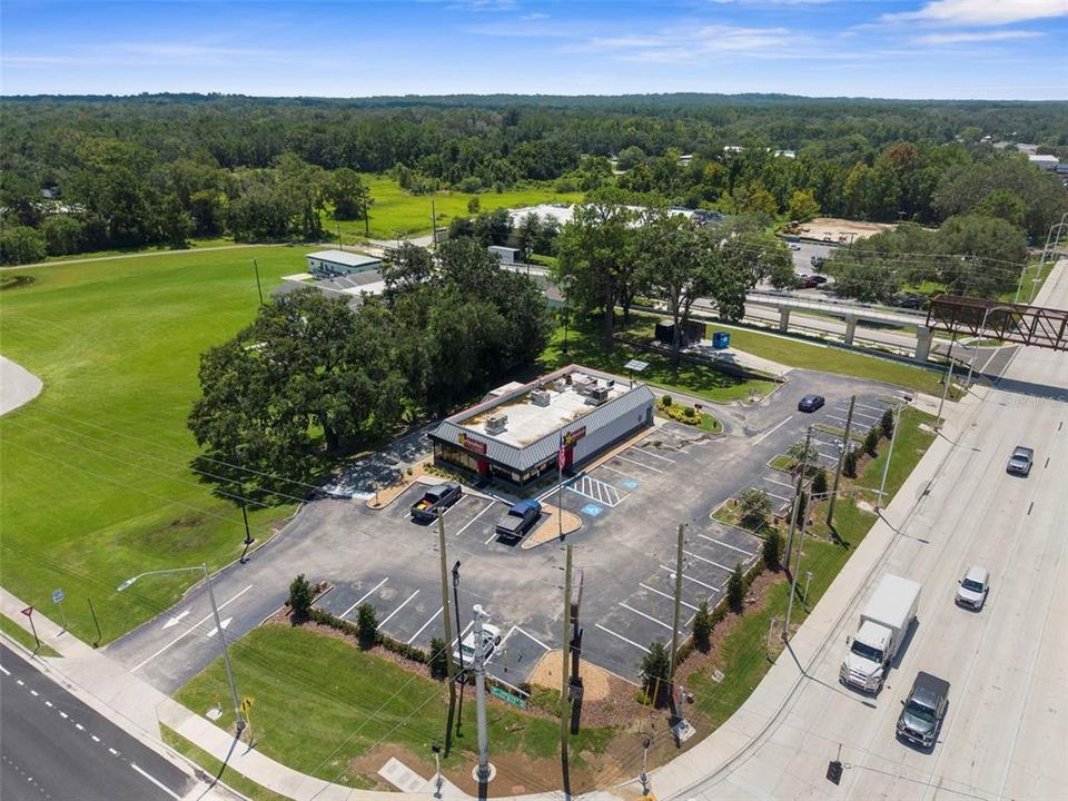 合同活跃: $295,000 (0.77 acres)