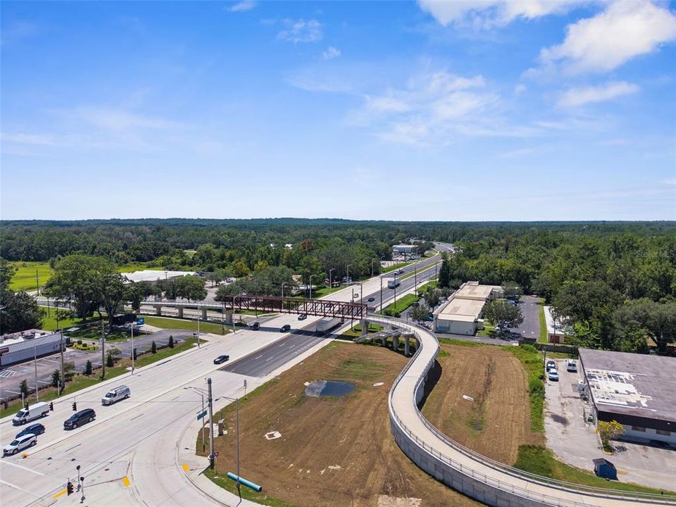 合同活跃: $295,000 (0.77 acres)