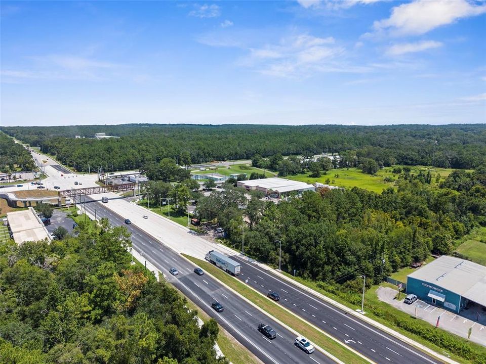 合同活跃: $295,000 (0.77 acres)