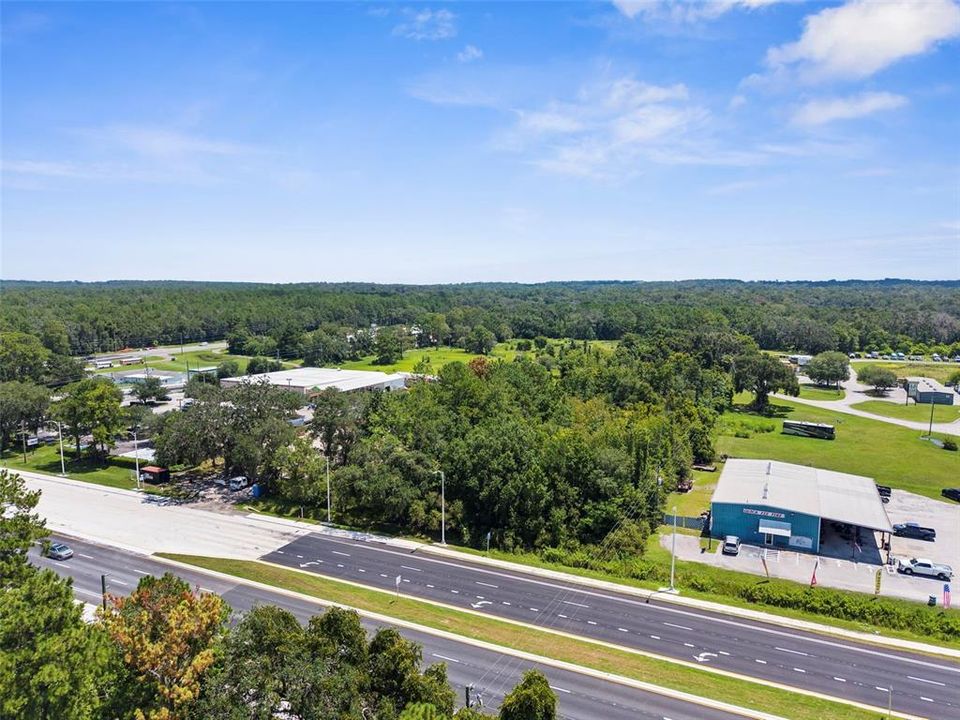 合同活跃: $295,000 (0.77 acres)