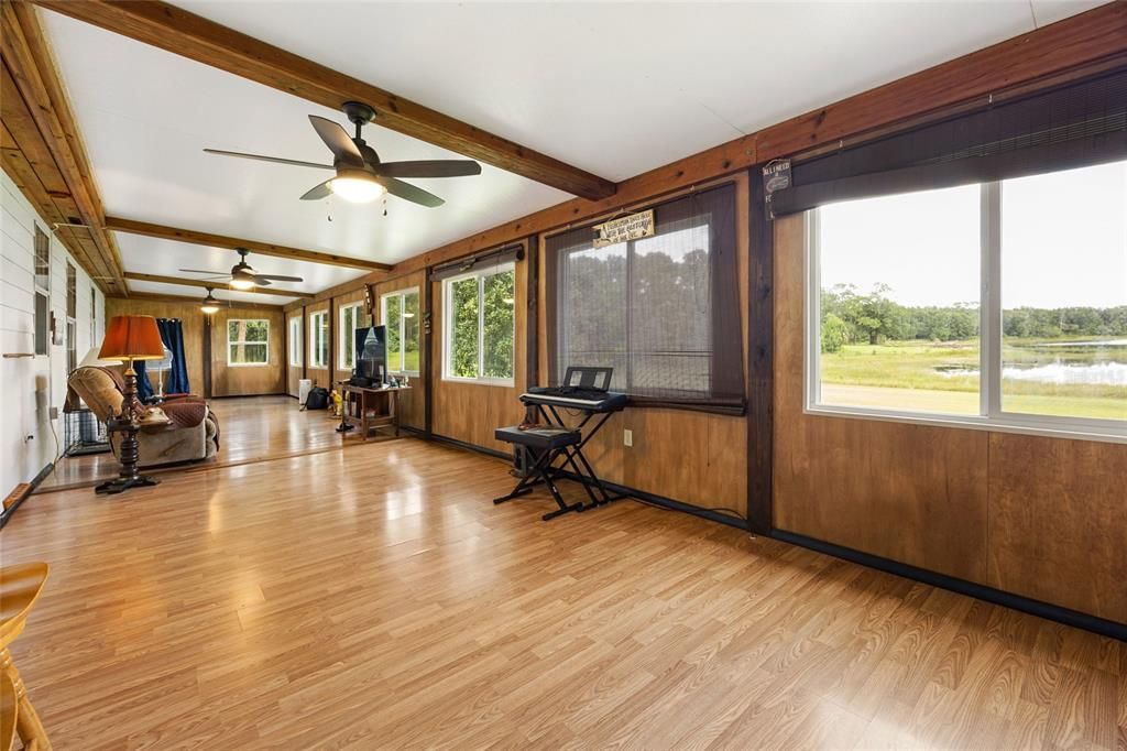 For Sale: $699,000 (6 beds, 4 baths, 3304 Square Feet)