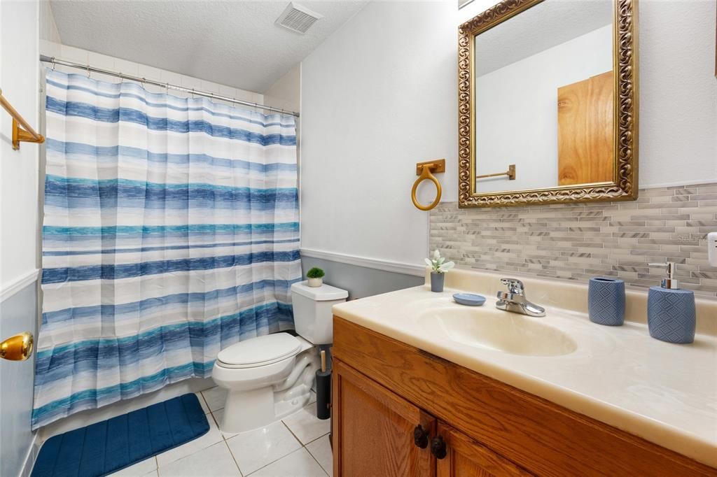 For Sale: $699,000 (6 beds, 4 baths, 3304 Square Feet)