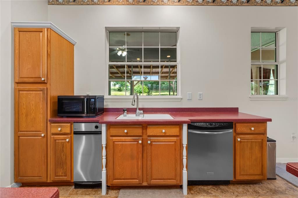 For Sale: $624,900 (4 beds, 3 baths, 3000 Square Feet)