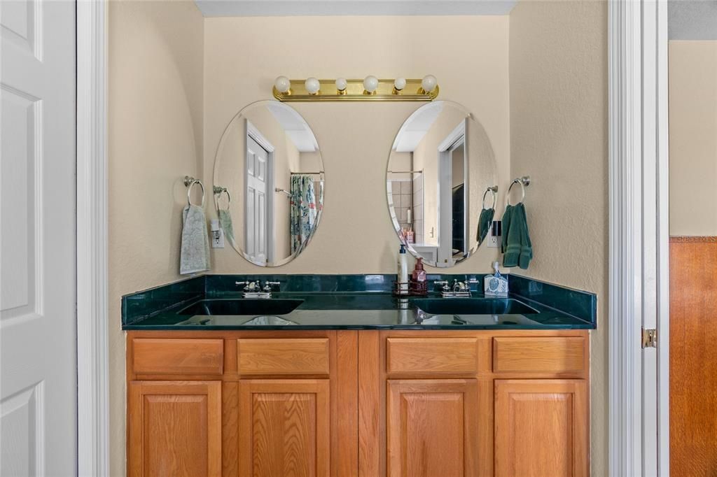 For Sale: $624,900 (4 beds, 3 baths, 3000 Square Feet)