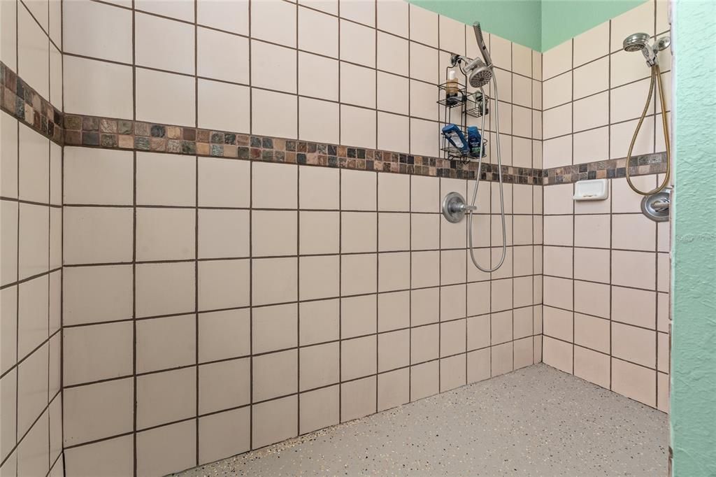 For Sale: $624,900 (4 beds, 3 baths, 3000 Square Feet)