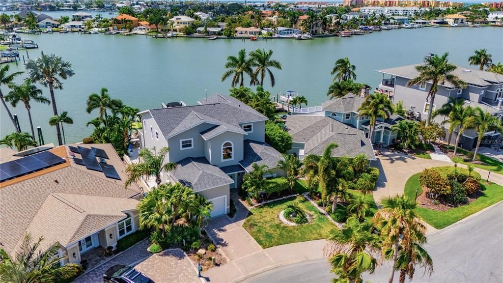 待售: $2,449,000 (5 贝兹, 5 浴室, 3767 平方英尺)