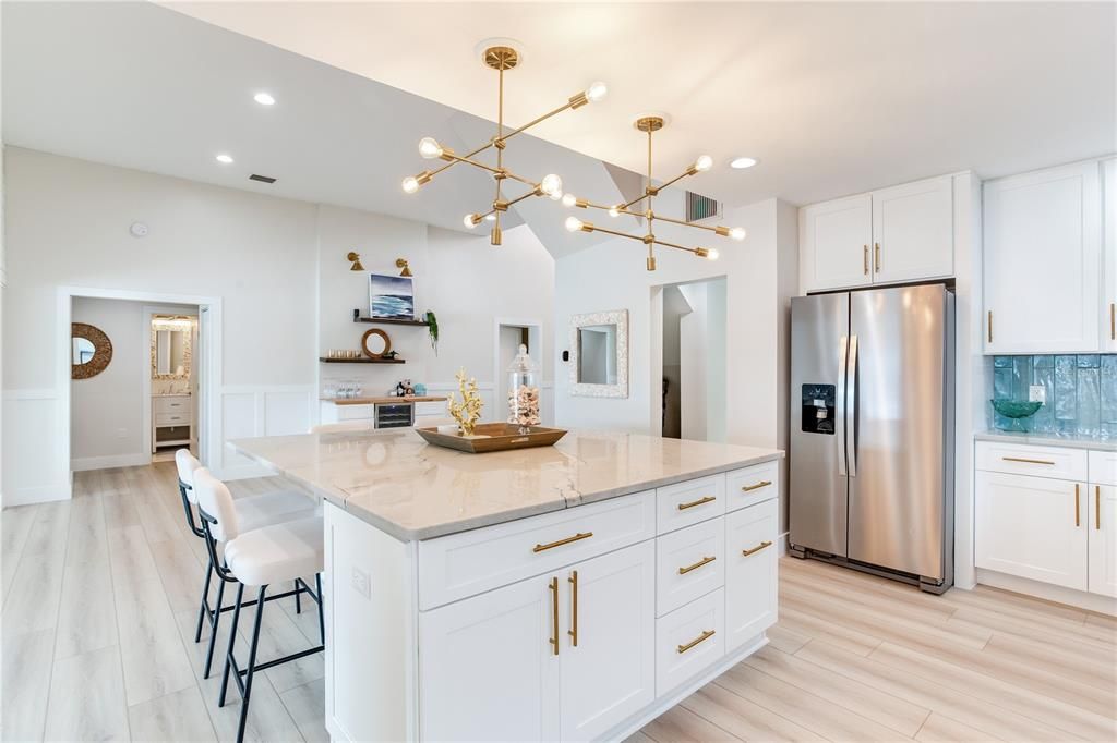 待售: $2,449,000 (5 贝兹, 5 浴室, 3767 平方英尺)