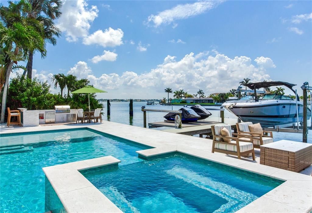 待售: $2,449,000 (5 贝兹, 5 浴室, 3767 平方英尺)