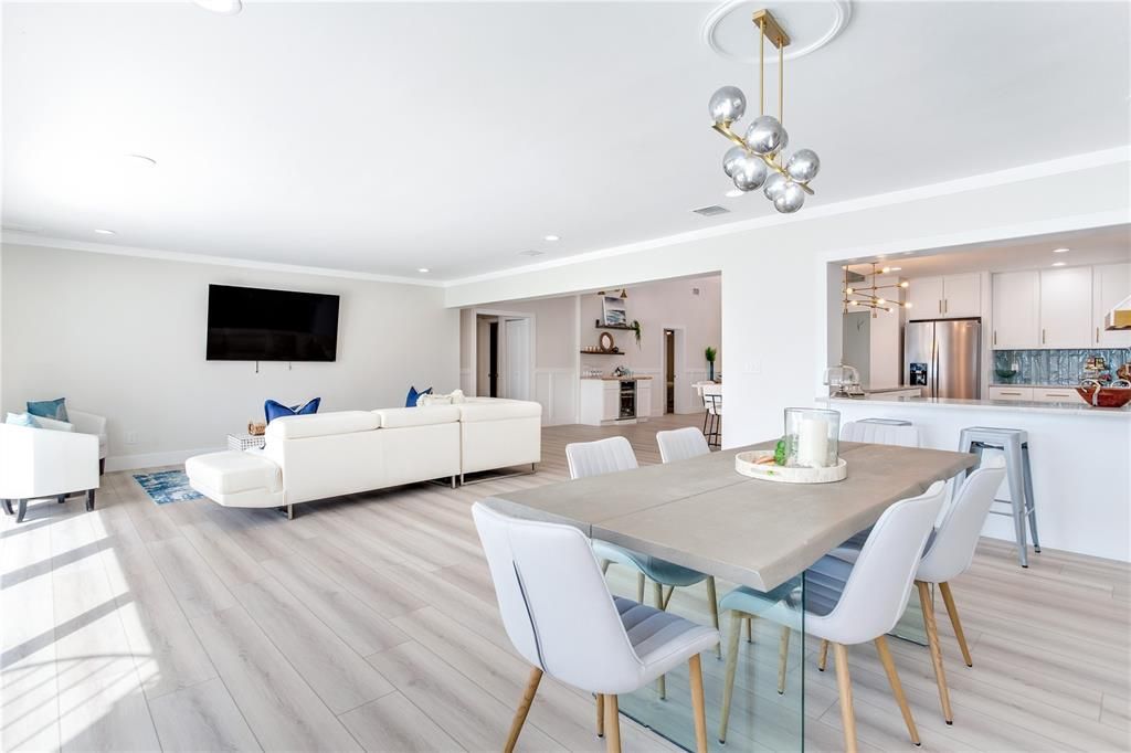 待售: $2,449,000 (5 贝兹, 5 浴室, 3767 平方英尺)