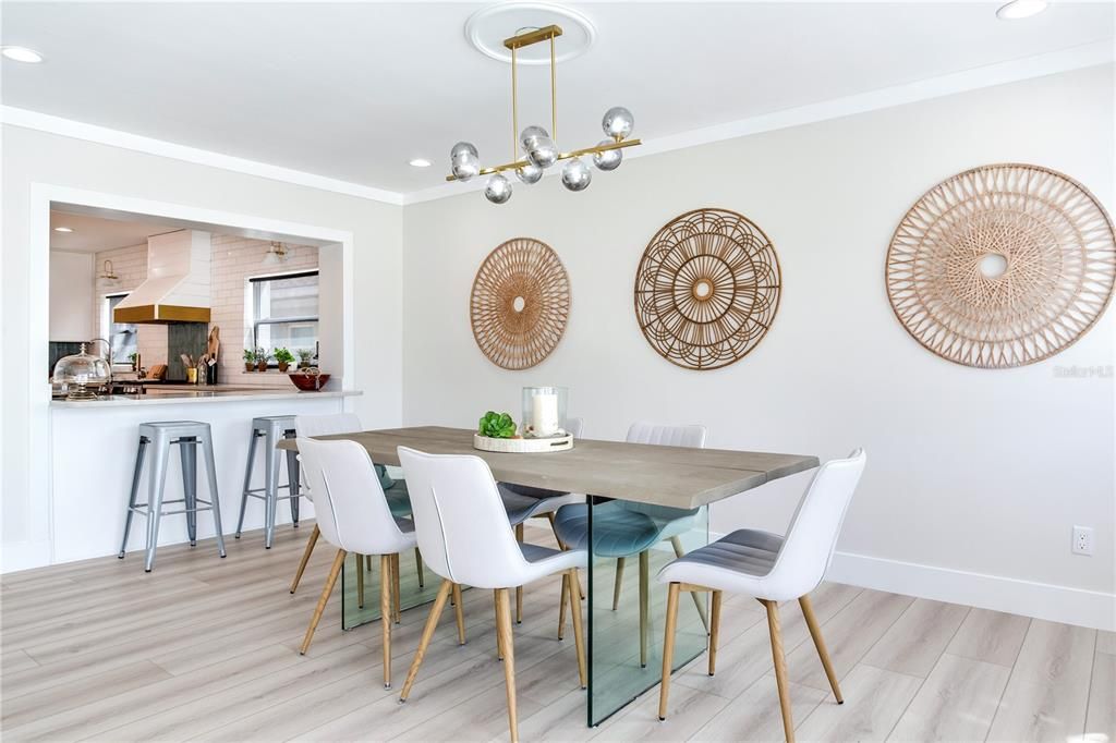 待售: $2,449,000 (5 贝兹, 5 浴室, 3767 平方英尺)