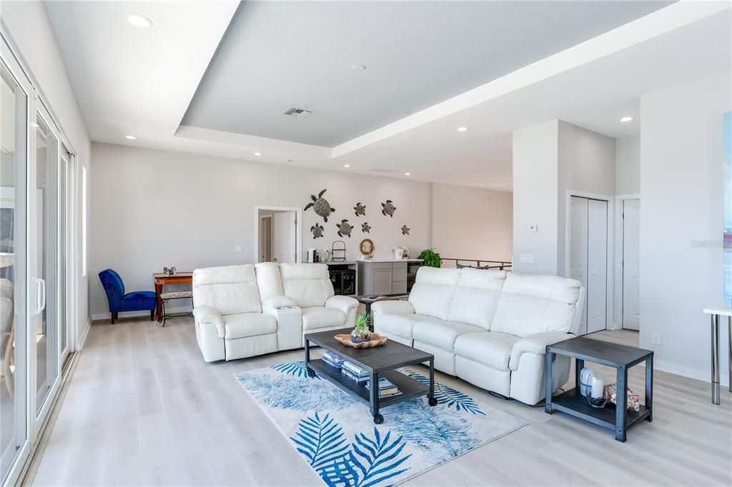 待售: $2,449,000 (5 贝兹, 5 浴室, 3767 平方英尺)