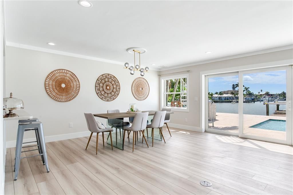 待售: $2,449,000 (5 贝兹, 5 浴室, 3767 平方英尺)