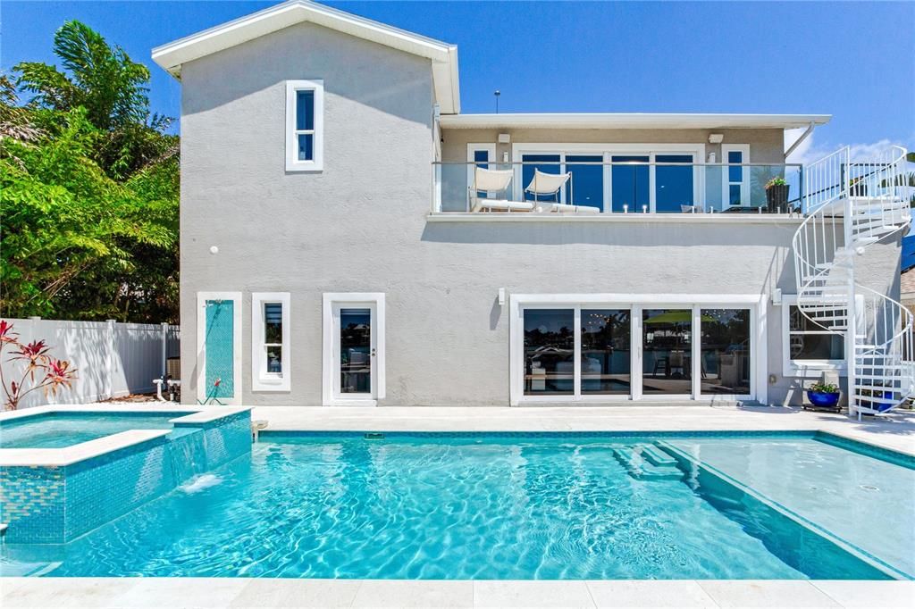 待售: $2,449,000 (5 贝兹, 5 浴室, 3767 平方英尺)