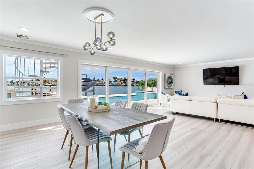 待售: $2,449,000 (5 贝兹, 5 浴室, 3767 平方英尺)