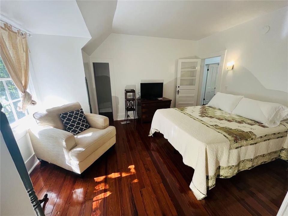 En Venta: $900,000 (5 camas, 4 baños, 3068 Pies cuadrados)