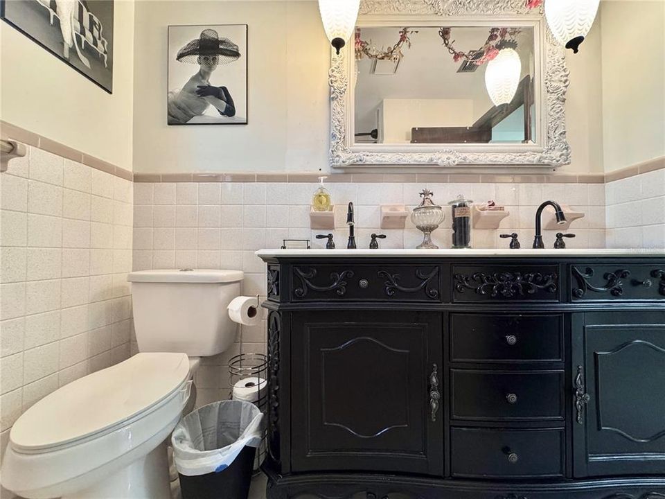 En Venta: $519,900 (4 camas, 2 baños, 1890 Pies cuadrados)