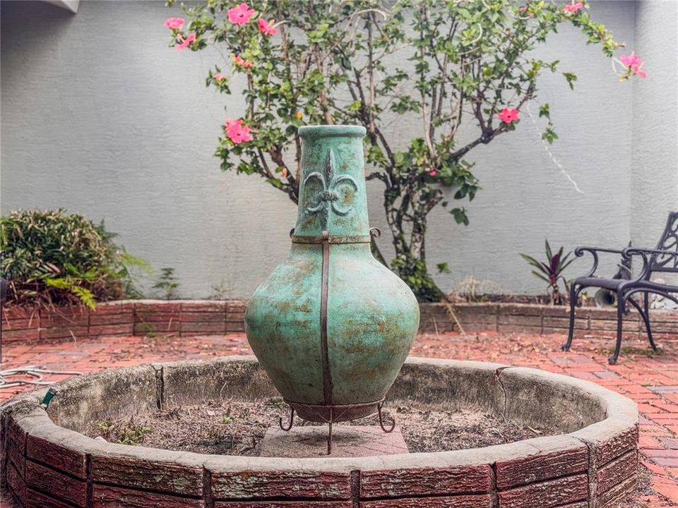 En Venta: $519,900 (4 camas, 2 baños, 1890 Pies cuadrados)