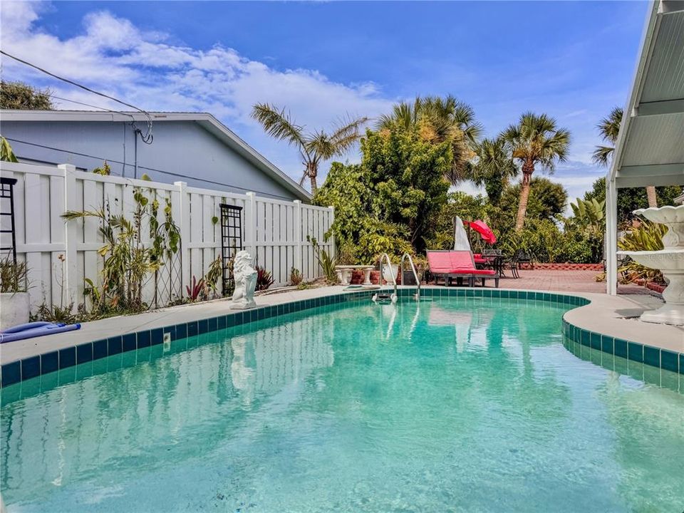 En Venta: $519,900 (4 camas, 2 baños, 1890 Pies cuadrados)