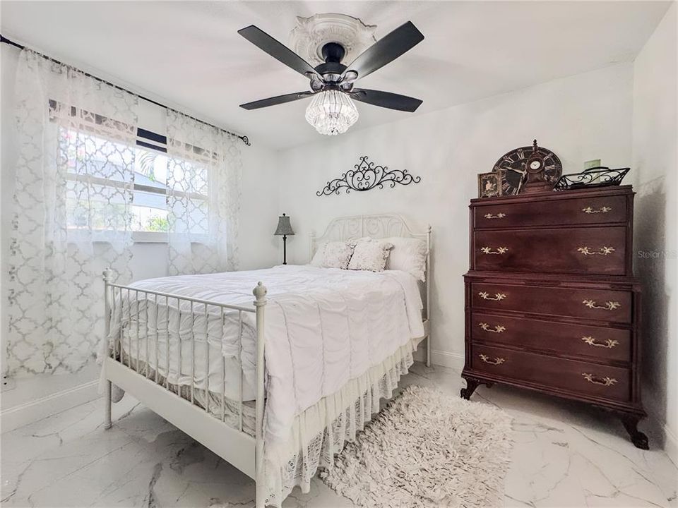 En Venta: $519,900 (4 camas, 2 baños, 1890 Pies cuadrados)