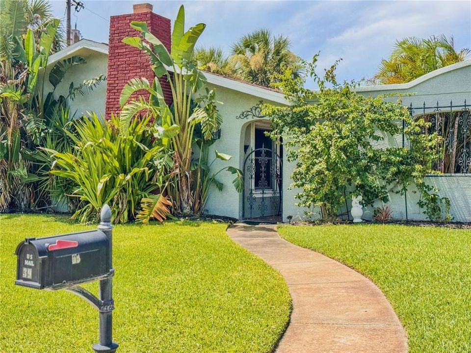 En Venta: $519,900 (4 camas, 2 baños, 1890 Pies cuadrados)