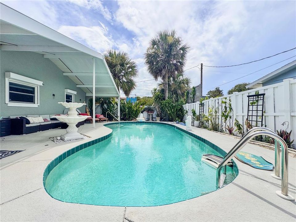 En Venta: $519,900 (4 camas, 2 baños, 1890 Pies cuadrados)