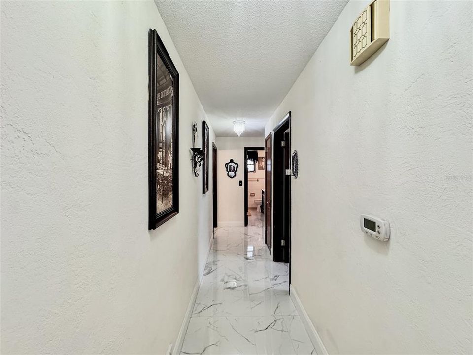 En Venta: $519,900 (4 camas, 2 baños, 1890 Pies cuadrados)