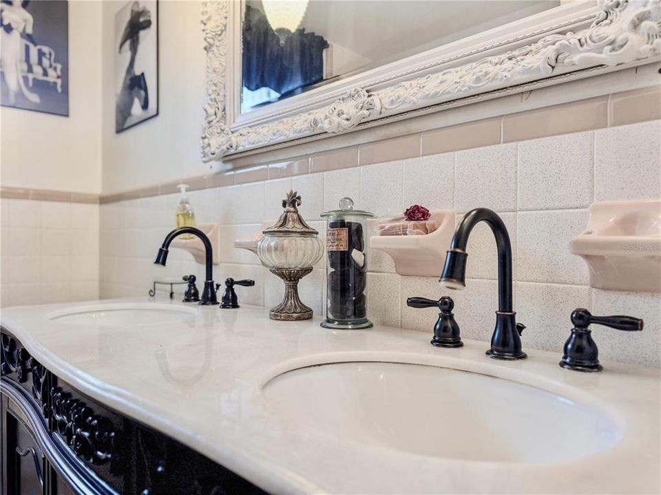 En Venta: $519,900 (4 camas, 2 baños, 1890 Pies cuadrados)