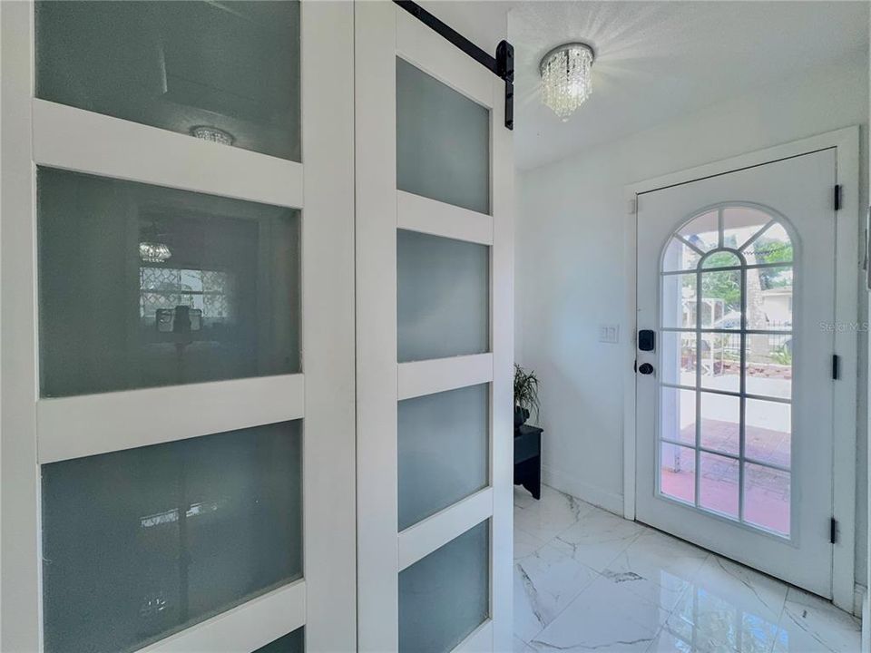 En Venta: $519,900 (4 camas, 2 baños, 1890 Pies cuadrados)