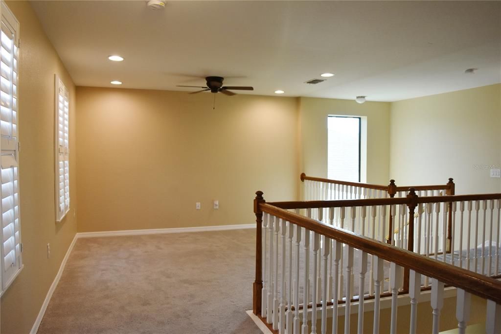 For Rent: $3,000 (5 beds, 3 baths, 2920 Square Feet)