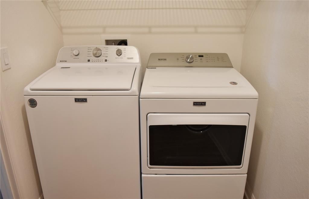 For Rent: $3,000 (5 beds, 3 baths, 2920 Square Feet)