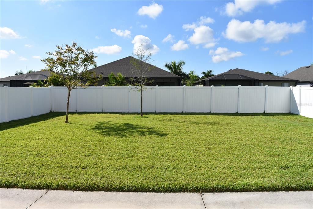 For Rent: $3,000 (5 beds, 3 baths, 2920 Square Feet)