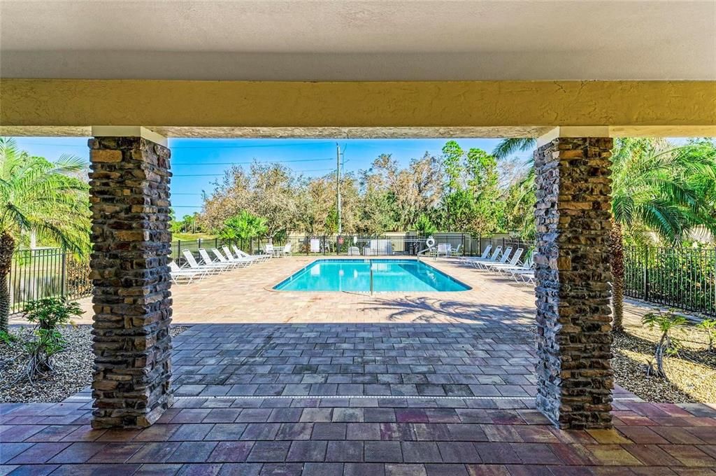 For Rent: $3,000 (5 beds, 3 baths, 2920 Square Feet)