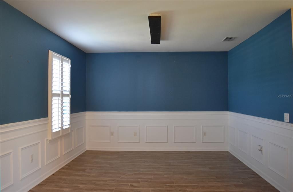 For Rent: $3,000 (5 beds, 3 baths, 2920 Square Feet)