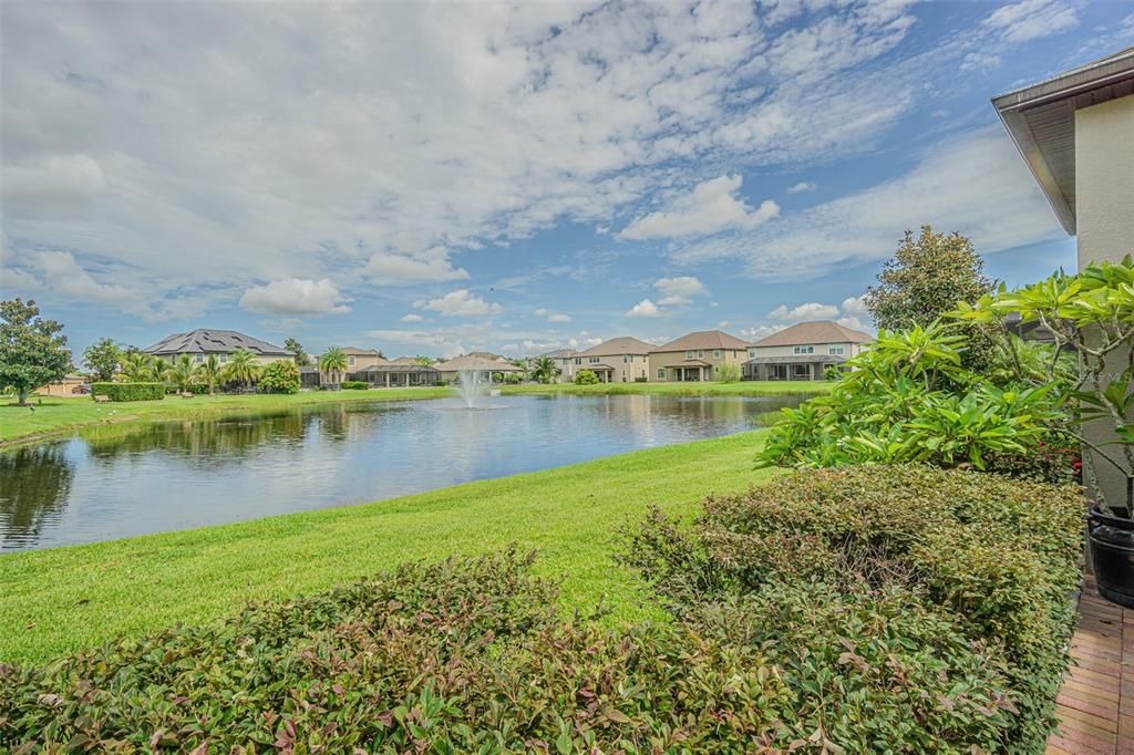 Под контрактом: $597,750 (4 спален, 3 ванн, 2725 Квадратных фут)