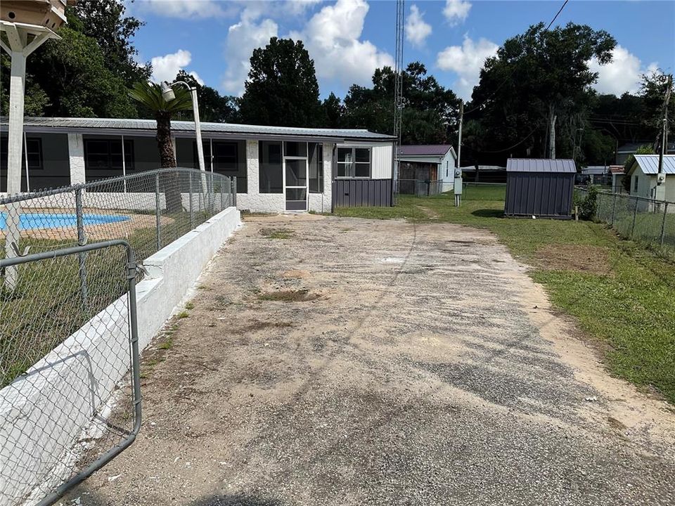 For Sale: $194,900 (4 beds, 2 baths, 1554 Square Feet)