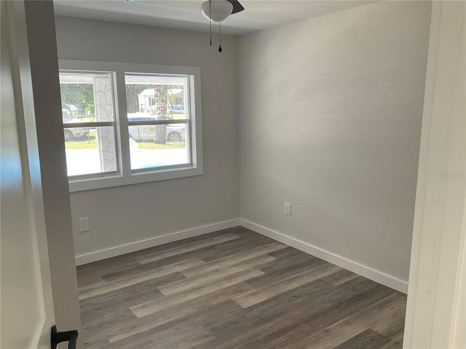 For Sale: $194,900 (4 beds, 2 baths, 1554 Square Feet)