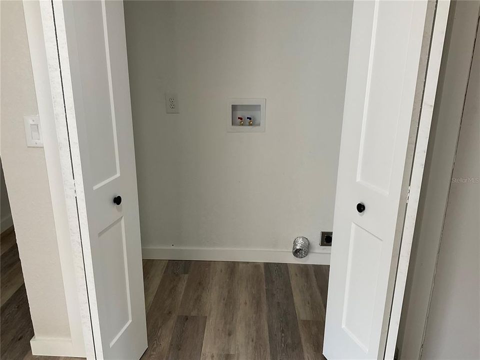 For Sale: $194,900 (4 beds, 2 baths, 1554 Square Feet)