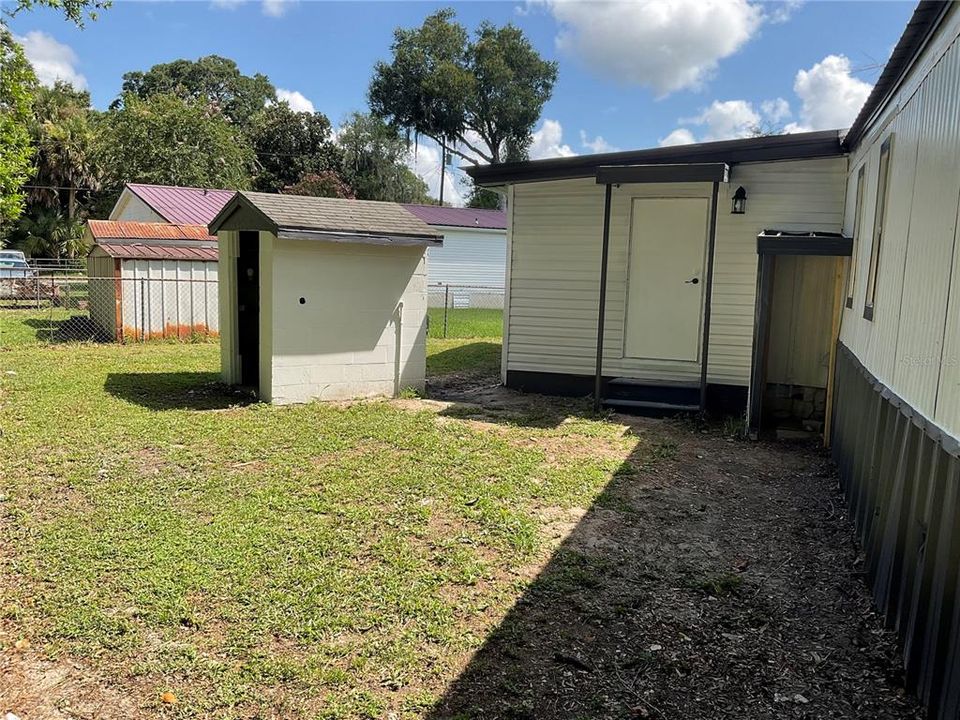 For Sale: $194,900 (4 beds, 2 baths, 1554 Square Feet)