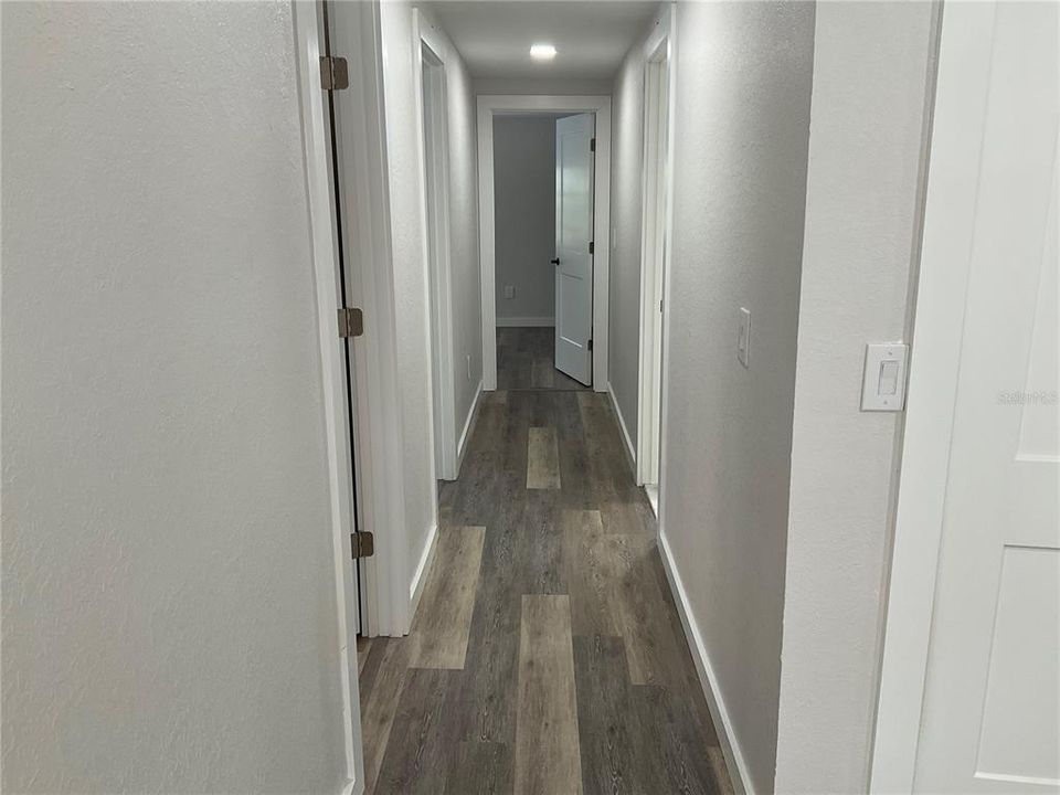 For Sale: $194,900 (4 beds, 2 baths, 1554 Square Feet)