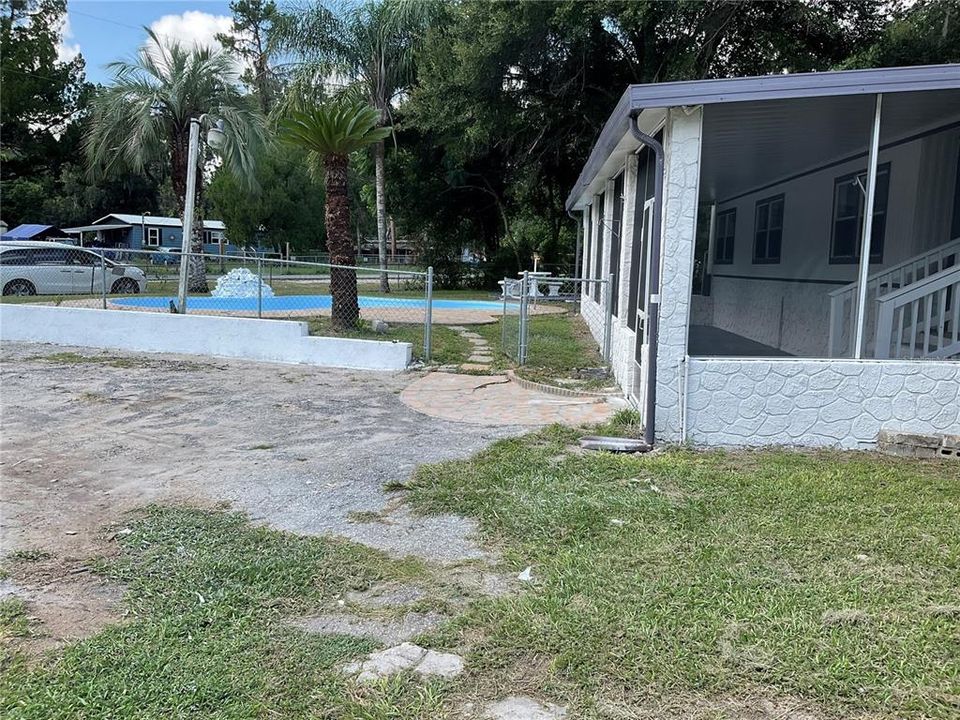 For Sale: $194,900 (4 beds, 2 baths, 1554 Square Feet)