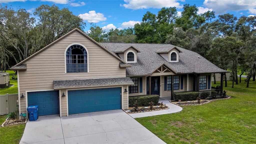 合同活跃: $554,900 (3 贝兹, 2 浴室, 2828 平方英尺)