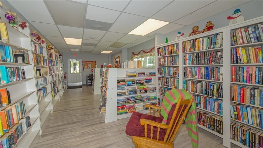 For Sale: $95,000 (1 beds, 1 baths, 396 Square Feet)