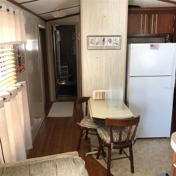 На продажу: $95,000 (1 спален, 1 ванн, 396 Квадратных фут)