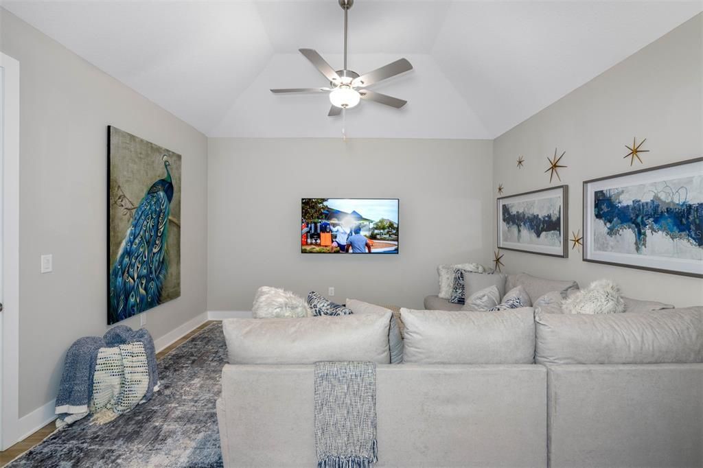 En Venta: $924,900 (4 camas, 3 baños, 3292 Pies cuadrados)