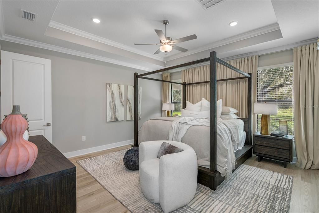 En Venta: $924,900 (4 camas, 3 baños, 3292 Pies cuadrados)