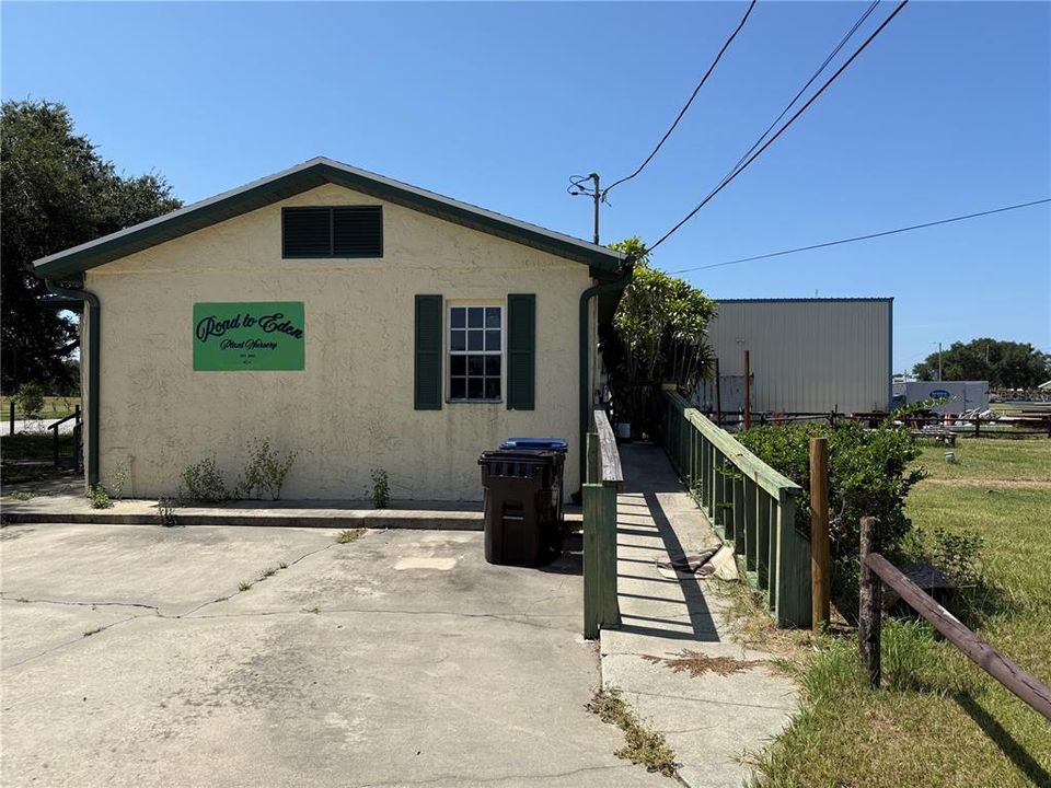 待售: $14,400 (0 贝兹, 0 浴室, 902 平方英尺)