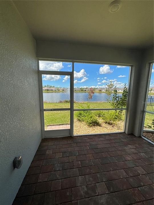 В аренду: $2,150 (4 спален, 2 ванн, 1848 Квадратных фут)