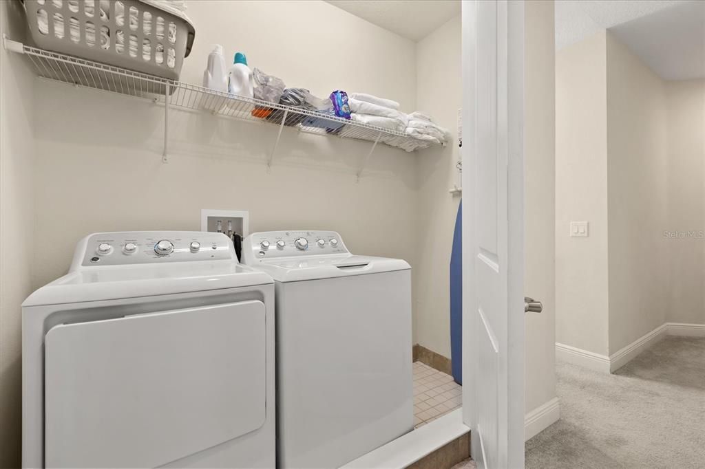 Active With Contract: $570,000 (6 beds, 5 baths, 3099 Square Feet)