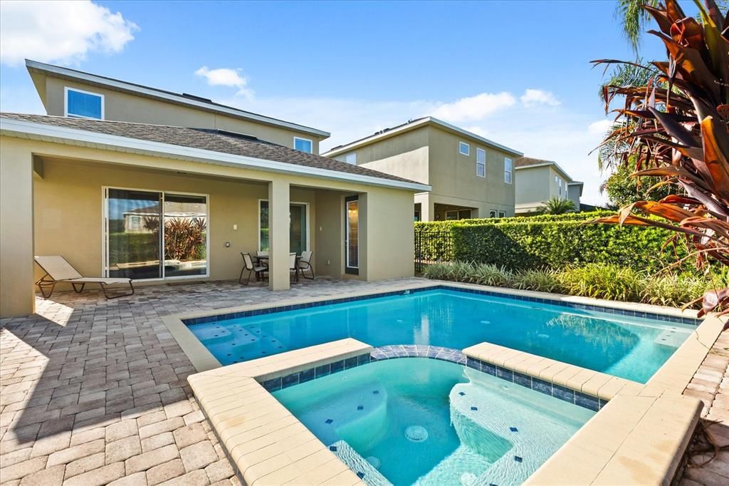 Active With Contract: $570,000 (6 beds, 5 baths, 3099 Square Feet)