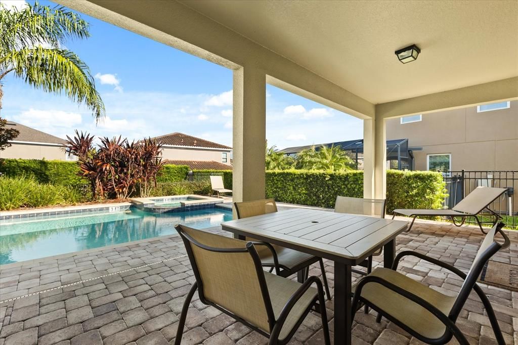 Active With Contract: $570,000 (6 beds, 5 baths, 3099 Square Feet)